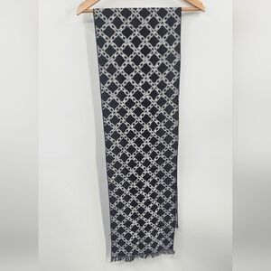 Cashmere Ireland Black and White Geometric Patterned Scarve